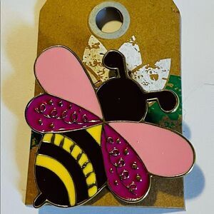 Lily Bloom Bumblebee Pin